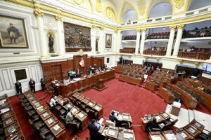 Congreso de Perú aprobó acusar a Castillo por corrupción