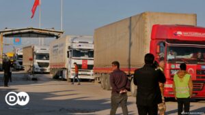 Convoy de ayuda a damnificados por sismo llega a zonas rebeldes de Siria | El Mundo | DW