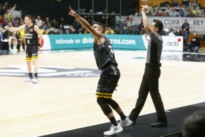 Copa del Rey de Baloncesto: Un Jaime Fernndez de rcord reina en el derbi canario