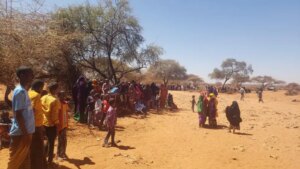 Decenas de miles de refugiados somalíes llegan a Etiopía