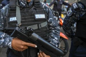Delincuentes atacan todos los comandos policiales en Las Tejerías
