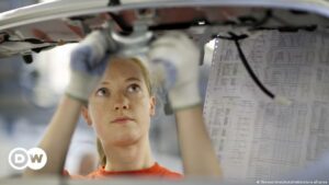 Ford eliminará 3.800 empleos en Europa en tres años | Economía | DW