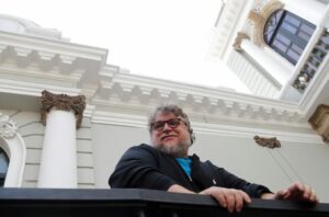 Guillermo del Toro dirigirá el filme de animación 'The Buried Gigant'