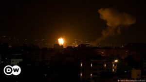Israel lanza bombardeos aéreos sobre Franja de Gaza | El Mundo | DW