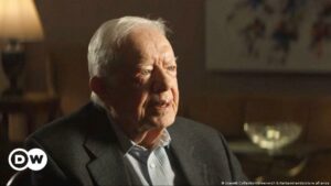 Jimmy Carter comienza a recibir cuidados paliativos en su casa | El Mundo | DW