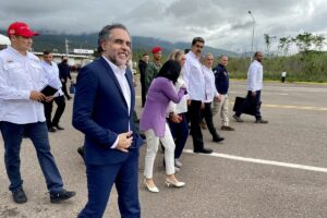 Maduro arribó al puente Tienditas para reunirse por primera vez con Gustavo Petro en la frontera (+Fotos y video)