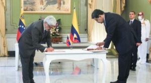Maduro firma un acuerdo de inversiones reciprocas con Colombia