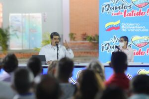 Maduro pide garantizar atención al pueblo en materia de salud
