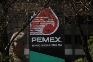Moody's asigna calificación 'senior no garantizada' de B1 a Pemex