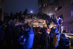 Ms de 2.300 muertos y miles de heridos por dos terremotos en Turqua y Siria, uno de magnitud 7,8 y otro de 7,6