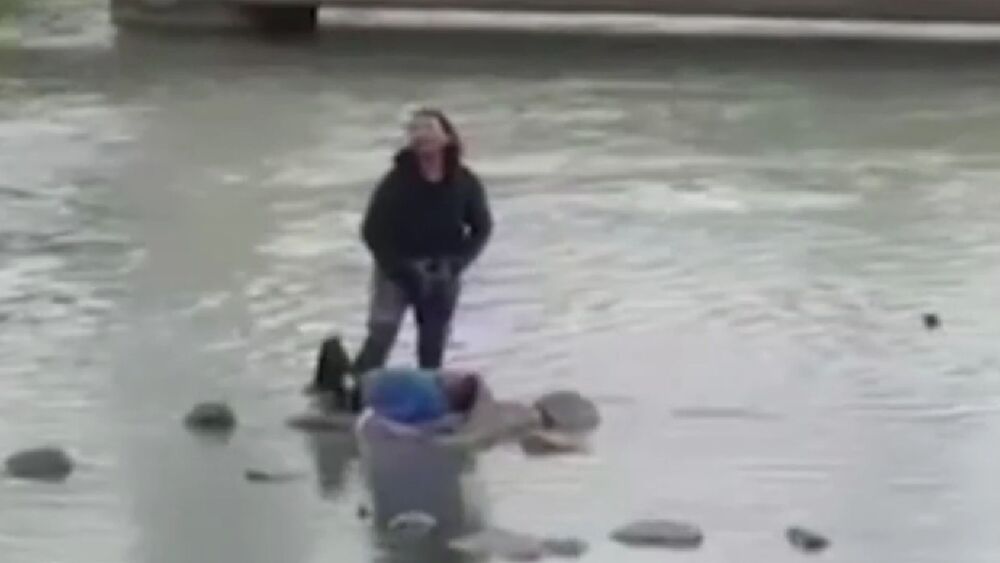 Mujer perdió a su esposo y vio agonizar a su hijo cuando cruzaban el río Bravo rumbo a EE.UU.