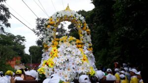 Policía de Nicaragua prohíbe recorrido con réplica de Santo Domingo de Guzmán