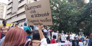 Propuestas para mejorar salario mínimo en Venezuela: aumento vs ingreso de emergencia