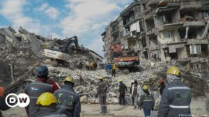 Terremoto en Turquía y Siria deja más de 25.000 muertos | El Mundo | DW