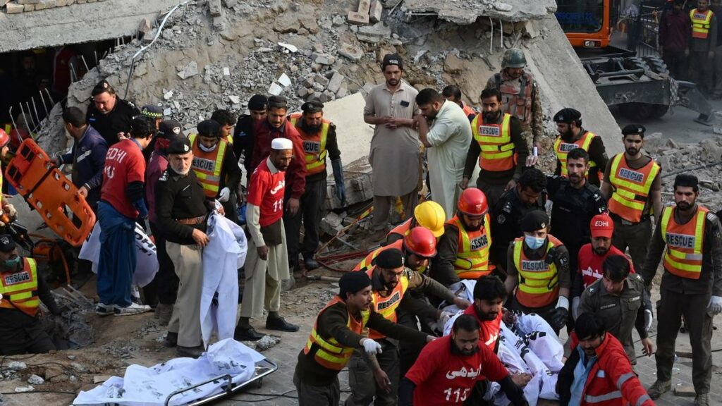 Un atentado con bomba en Pakistán deja al menos cinco muertos