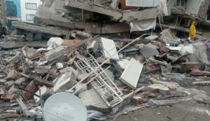 la bebé siria que nació entre los escombros ha sufrido tres intentos de secuestro
