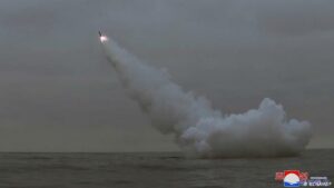 Corea del Norte dispara otros dos misiles sobre el mar de Japón