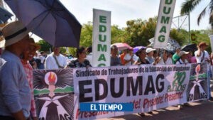 270 mil estudiantes del Magdalena sin clase hoy por paro de profesores - Otras Ciudades - Colombia