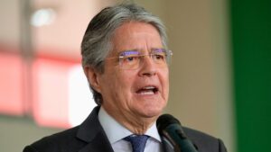 Aprueban informe que recomienda juicio político contra el presidente de Ecuador Guillermo Lasso