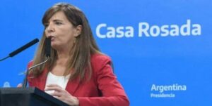 Argentina niega haber amparado ida a Venezuela de exministra