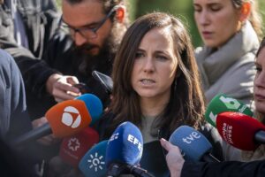 Belarra cree que la moción de censura es una "buena oportunidad" para que el PSOE "mire hacia la izquierda"