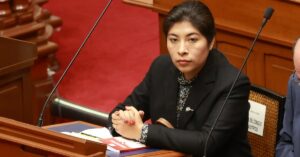 Betssy Chávez ha cobrado doble del Estado: como congresista cuando era ministra
