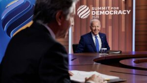 Borrascas en la segunda cumbre para la democracia organizada por Biden