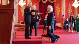 Brian May fue nombrado Caballero del Imperio Británico (Fotos) - AlbertoNews