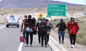 Chile pone en peligro a venezolanos al violar sus derechos humanos