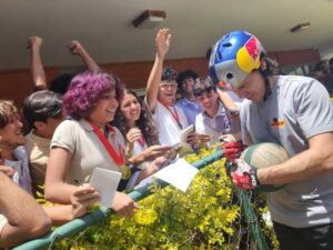 Colegio El Ángel celebró su 46 aniversario con Daniel Dhers (Video) - AlbertoNews