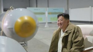 Corea del Norte dice haber probado un dron submarino nuclear que provoca un tsunami radiactivo
