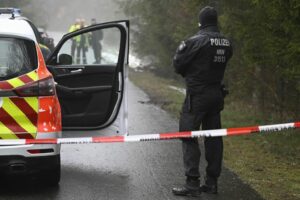 Dos nias alemanas de 12 y 13 aos confiesan haber matado a cuchilladas a otra de 12