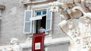 El Papa pide que se detenga a «los traficantes de seres humanos»