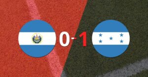 El Salvador cayó en casa frente a Honduras 1-0