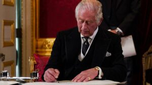 El rey Carlos III de Inglaterra visitará mañana Alemania para reforzar lazos tras el Brexit