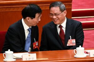 El salto del 'ahijado' de Xi Jinping: El ingeniero agrnomo que lleg a primer ministro