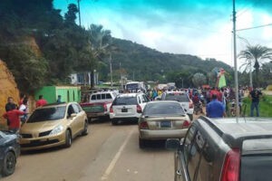 En El Callao protestaron por más de 15 días sin despacho de gasolina