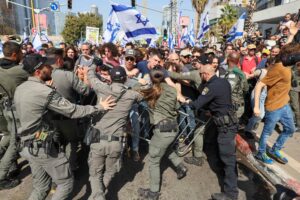 Explosión social en Israel en protesta por la tramitación de las nuevas leyes de la reforma judicial