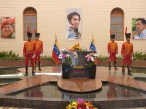 Familiares, mandatarios, expresidentes latinoamericanos y dirigentes del Psuv rinden homenaje a Chávez