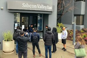 Fuertes caídas en bancos estadounidenses tras colapso del Silicon Valley Bank