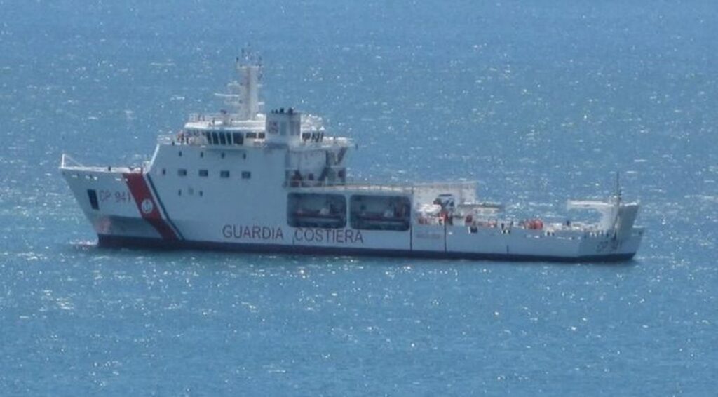 Italia confirma una treintena de migrantes desaparecidos tras un naufragio cerca de la costa libia