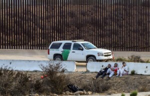 Jueces de EE.UU. revocan la cuarta parte de los rechazos de peticiones de asilo a inmigrantes