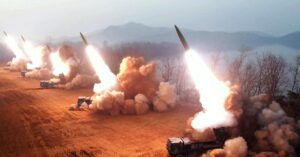 Kim Jong-un amenazó a EEUU y Corea del Sur con el uso de elementos de guerra como respuesta a los ejercicios militares