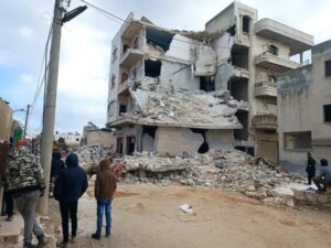 La lucha en Siria obstruyó el auxilio a víctimas del terremoto
