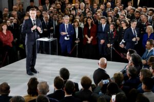 Macron lanza la cuenta atrs para los Juegos de Pars: "Tenemos que estar a la altura"