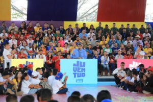 Maduro lanzó siete objetivos en el Congreso Nacional de la Juventud