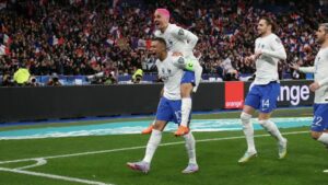 Mbappé iguala a Benzema como quinto máximo anotador de la historia de Francia – SuNoticiero