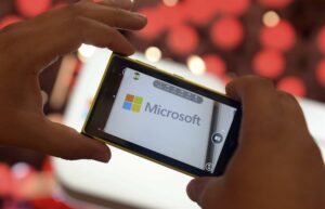 Microsoft agrega el chatbot en smartphones y Skype