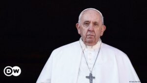Papa Francisco asegura que en Ucrania hay "intereses imperiales" | El Mundo | DW
