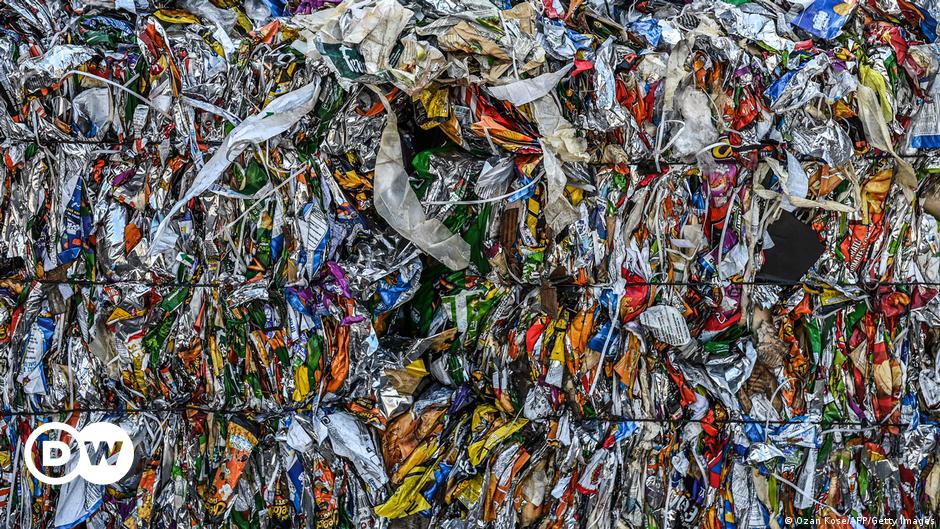 Por qué la mayoría de los plásticos no se puede reciclar | Ciencia y Ecología | DW